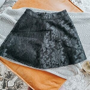 Forever 21 Black Brocade Mini Skirt (Size XS)